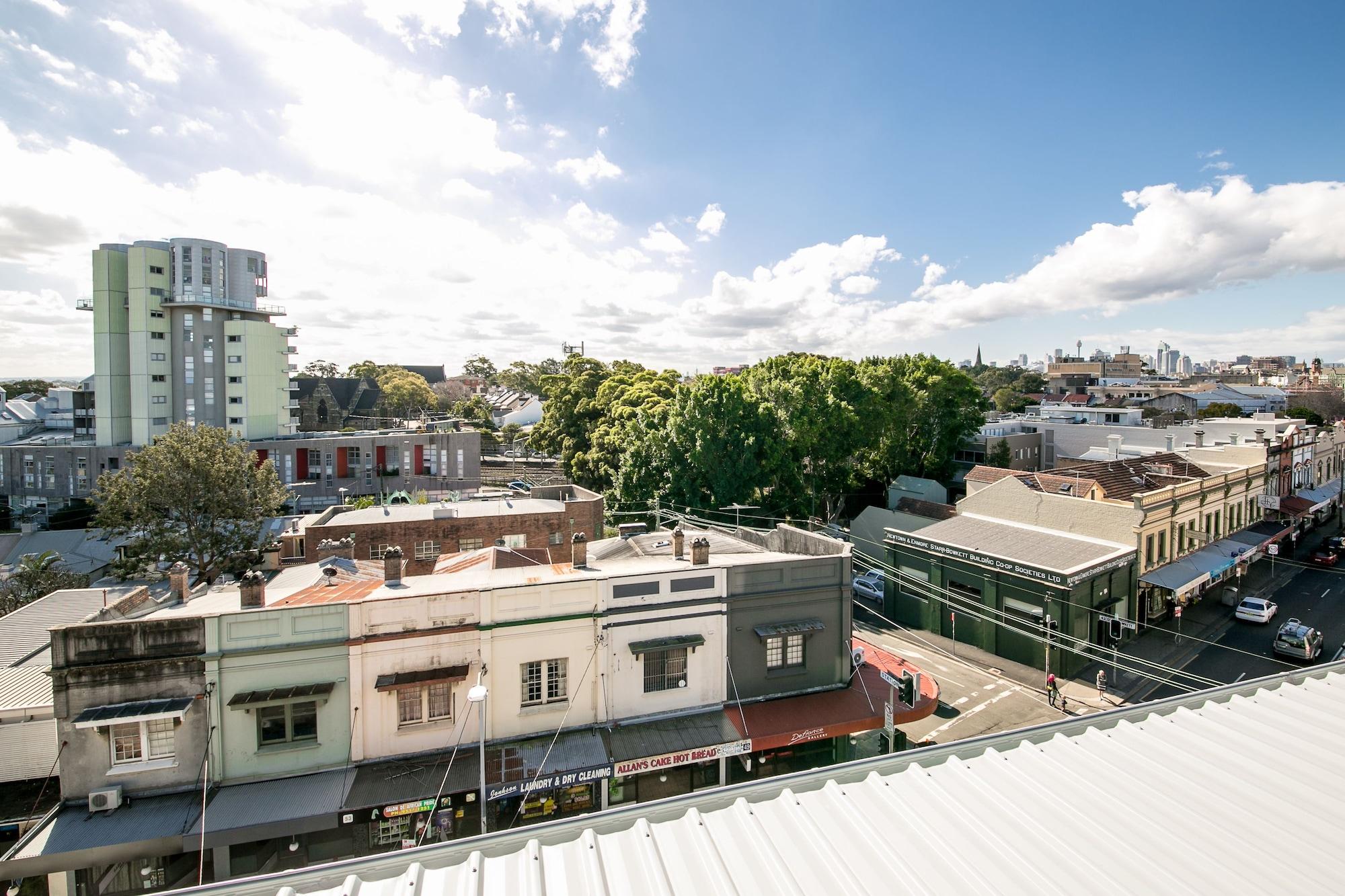 The Urban Newtown Hotel Sydney Exterior photo