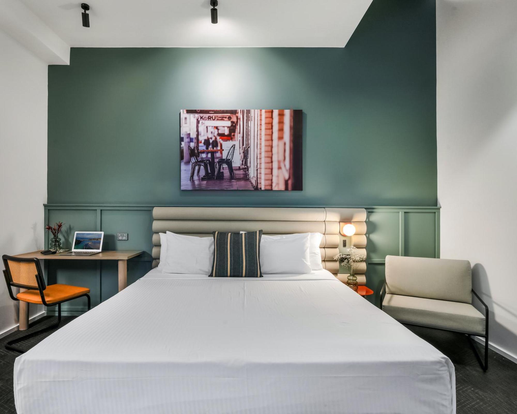 The Urban Newtown Hotel Sydney Exterior photo