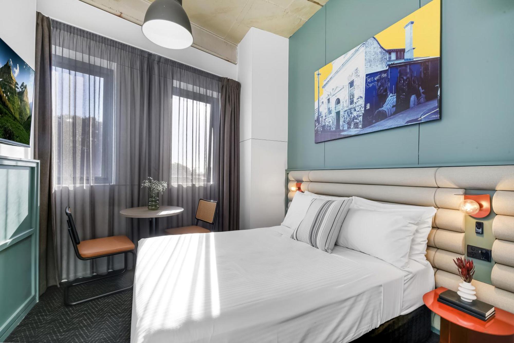 The Urban Newtown Hotel Sydney Exterior photo
