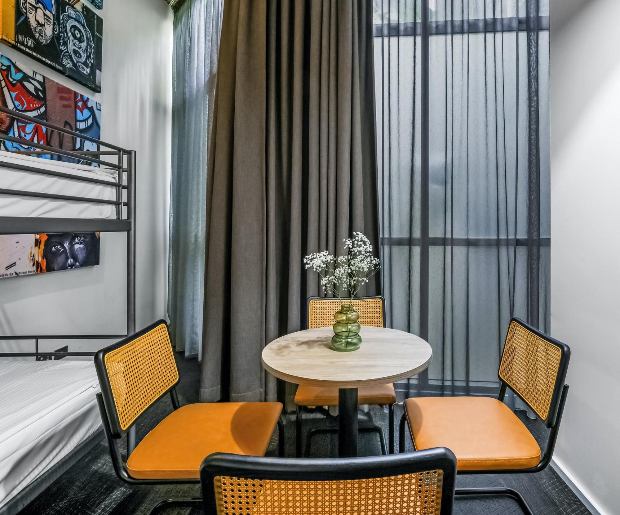 The Urban Newtown Hotel Sydney Exterior photo