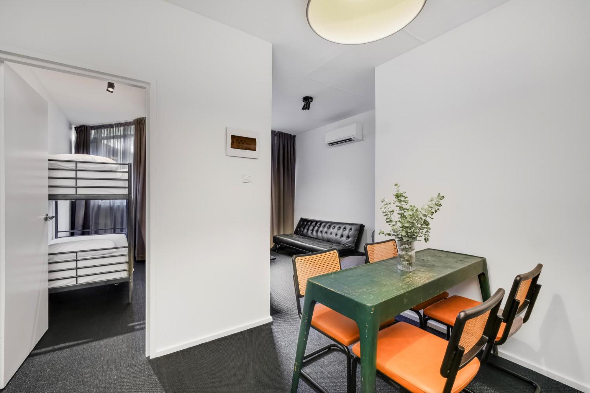 The Urban Newtown Hotel Sydney Exterior photo